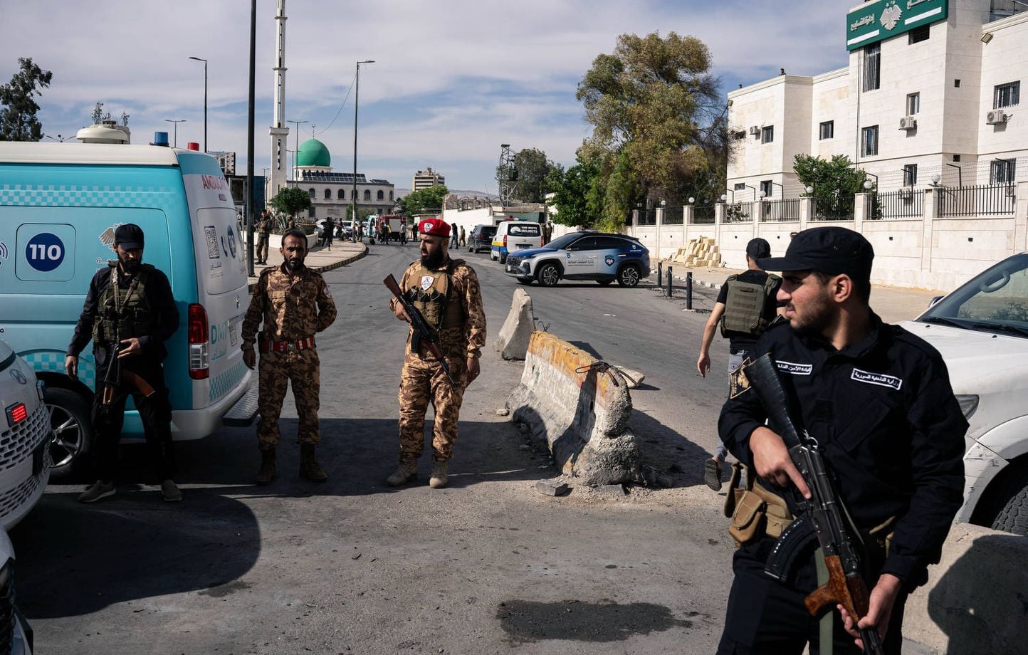 Las autoridades anuncian el arresto de sospechosos vinculados con ISIS tras los ataques en Damasco Las autoridades anuncian el arresto de sospechosos vinculados con ISIS tras los ataques en Damasco
